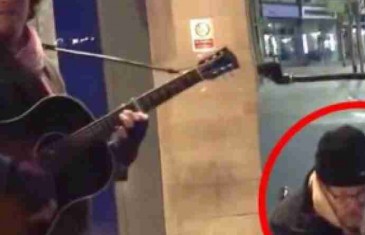 Beskućnik je uzeo mikrofon od uličnog muzičara – Krajnji rezultat će vas ostaviti bez teksta