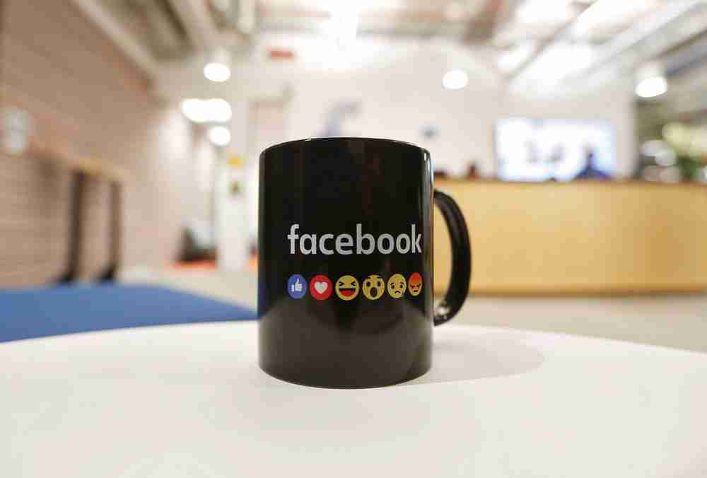 Nađite sve što Fejsbuk zna o vama sa par klikova – i da, ostaćete bez riječi! (FOTO)