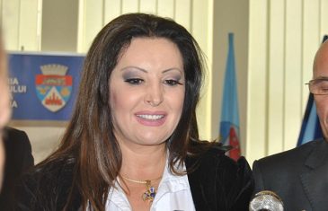 “SRAMOTA JE DA ŽENA NE ZNA DA KUHA” Dragana Mirković otkrila kakva je domaćica u LUKSUZNOM DVORCU, posramit će se mnoge žene