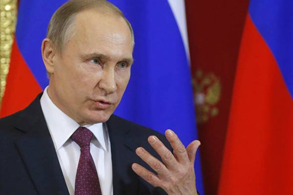 VIDEO: Šta je natjeralo “čeličnog” Putina da pred kamerama zaplače…