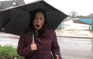 Novinarka nasmijala internet: Mislim da više nikad neću biti suha