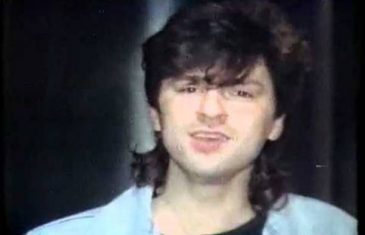 Uz njegove hitove plakala je cijela Jugoslavija: Pogledajte kako sada izgleda poznati pjevač (FOTO+VIDEO)