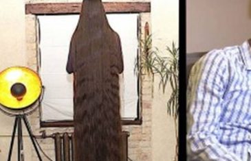 Žena se nije šišala 20 godina, a onda se i sama iznenadila kada je vidjela dužinu kose!(VIDEO)