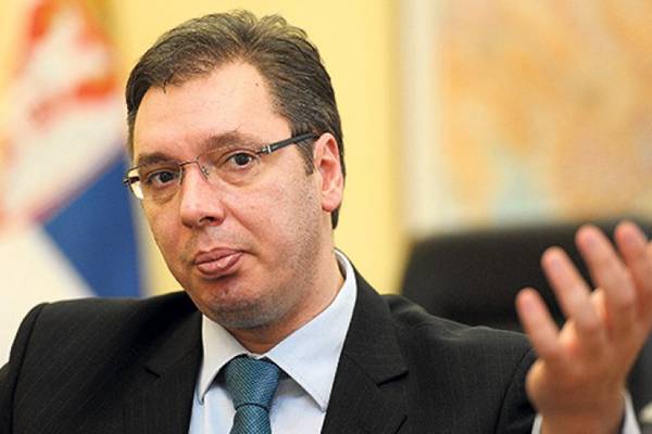 Vučić: Ne sjedim na dvije stolice, u komšiluku se ambasadori pitaju ko će kuhati kafu u vladama