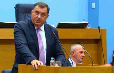 TIŠINA, SNIMA SE; TIHA IZOLACIJA: “Je li se baš j**e Dodiku za sankcije?”