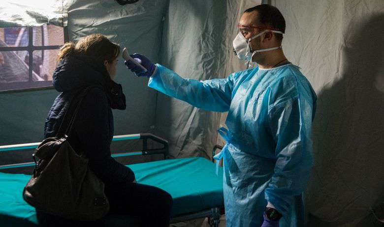 U ITALIJI OD KORONAVIRUSA IZLIJEČENA TRI PACIJENTA! Bolnica koristila eksperimentalnu metodu: ‘Davali smo im lijekove protiv ebole. Upalilo je!’