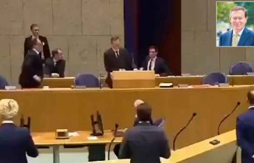 SVI SU GLEDALI U NEVJERICI: Nizozemski ministar srušio se u parlamentu (VIDEO)