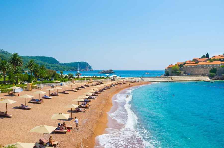 NIJE BAŠ SVE TAKO LOŠE: Objavljen datum kada bi Crna Gora mogla dopustiti kupanje na plažama