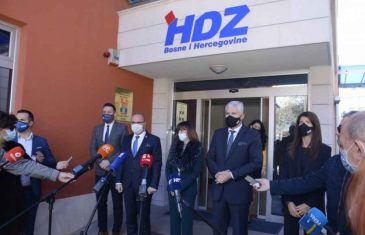 VJETAR U LEĐA “LEGITIMNOM” ČOVIĆU, GRLIĆ-RADMAN PORUČIO: Izbori u Mostaru su dobra vijest nakon 12 godina, ali je važna i…