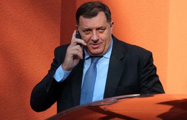 VOŽD IZ LAKTAŠA NA KOLJENIMA: Milorad Dodik ponudio Zapadu da se “preda”…