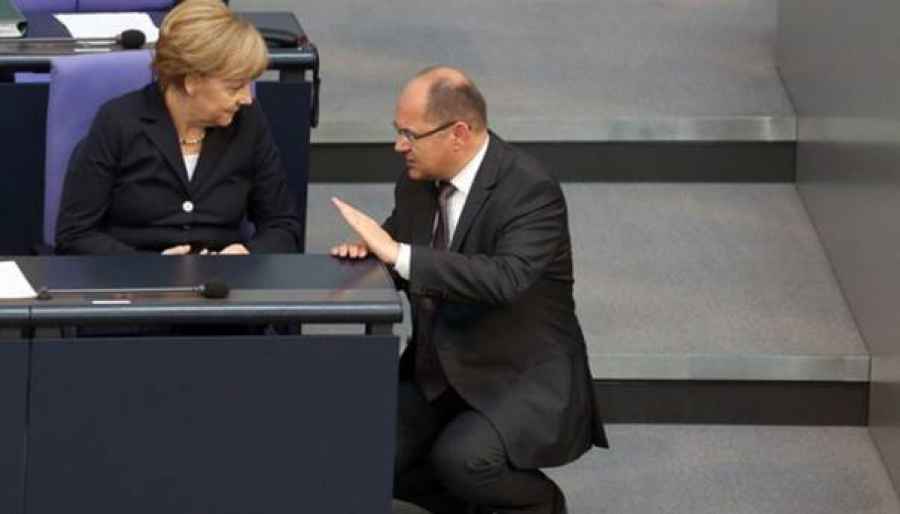 NJEMAČKI MEDIJI TVRDE: Schmidt preuzima OHR, Merkel sve dogovorila s Rusijom!