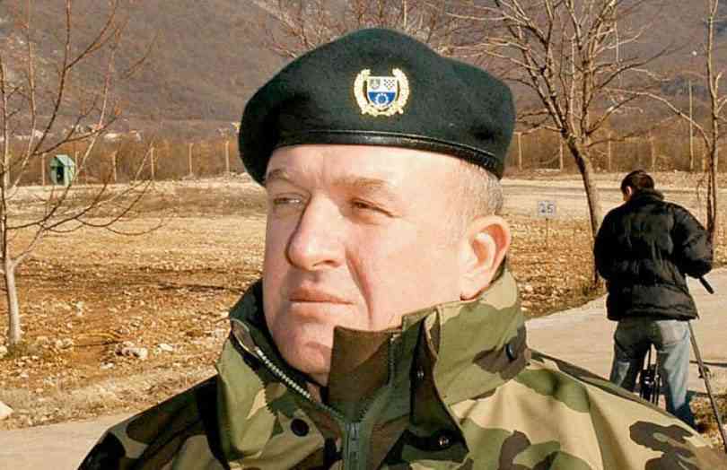General Atif Dudaković smješten u kliniku Podhrastovi: Na kapiji osvanuo transparent sa porukom…