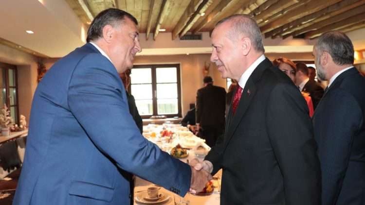 POSLJEDNJI TURSKI VILAJET U EVROPI: Erdogan svaki dan hapsi političare poput Dodika, a njega uvažava i dočekuje sa simpatijama