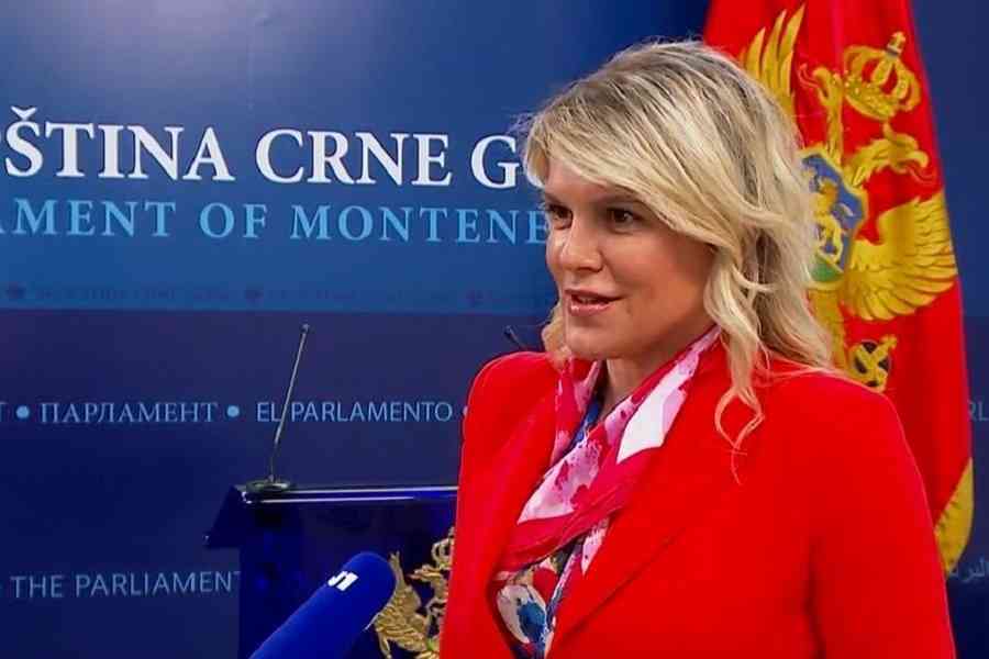 DRAGINJA VUKSANOVIĆ STANKOVIĆ: “Crna Gora ili će upasti u velikosrpske ralje ili će krenuti putem EU”