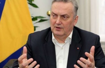 LAGUMDŽIJA ZA N1: “NATO može djelovati bez pitanja institucija BiH, čak koristiti silu”