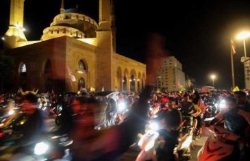 ČITAV ISLAMSKI SVIJET NA NOGAMA, VIŠE NIKO NE SPAVA! Tekbiri odjekuju uzduž i poprijeko, demonstracije širom Bliskog istoka