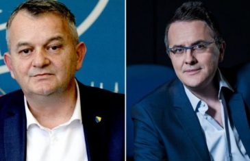 Skandal u Živinicama: Načelnik Began Muhić napao Tarika Filipovića zbog teme predstave “S**x i glad” i supruge